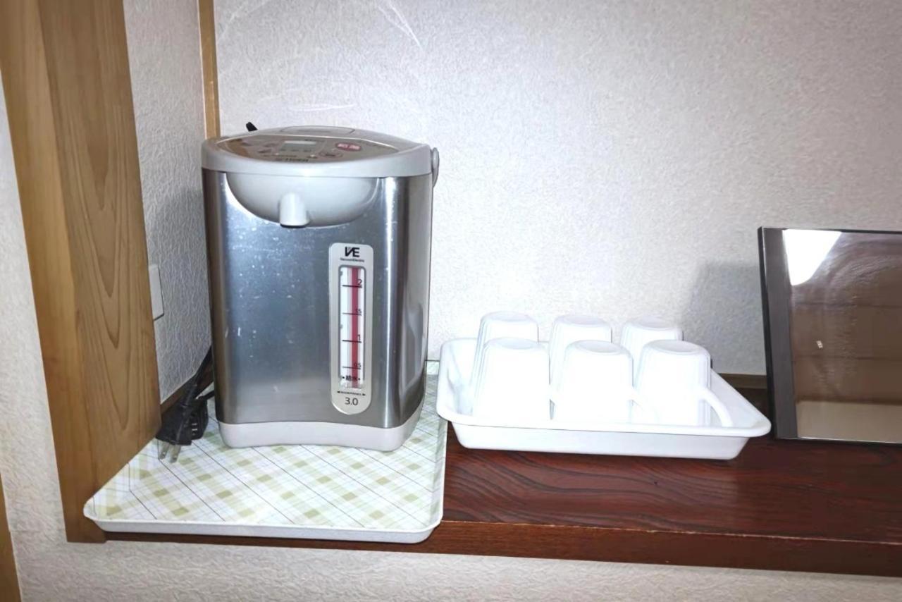 Kiki Househ --self Check-in -- Number & Password Is In The Following Email Appartement *