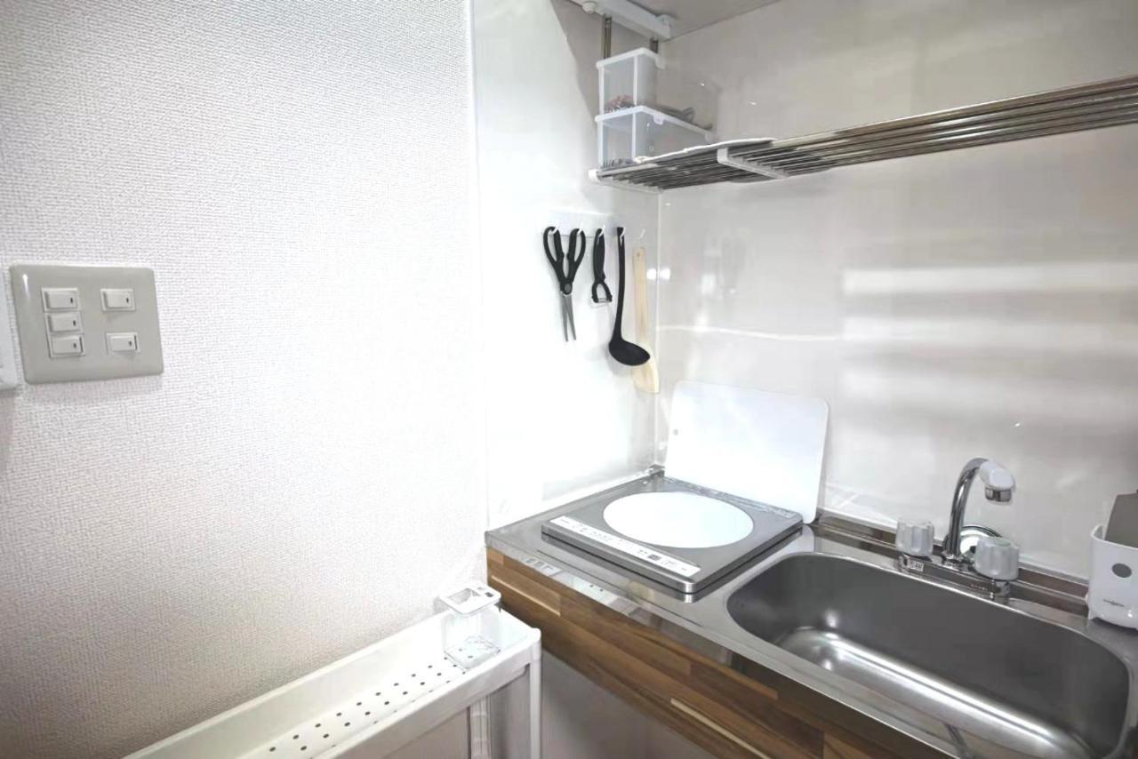 Kiki Househ --self Check-in -- Number & Password Is In The Following Email Appartement